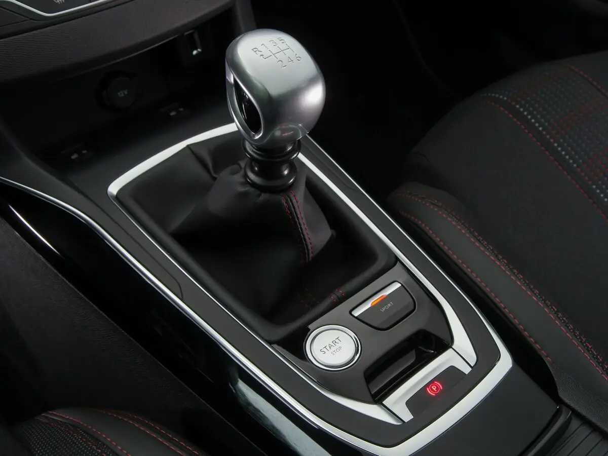 Peugeot 308 II Рестайлинг Хэтчбек 5 дв. — сүрөт 7