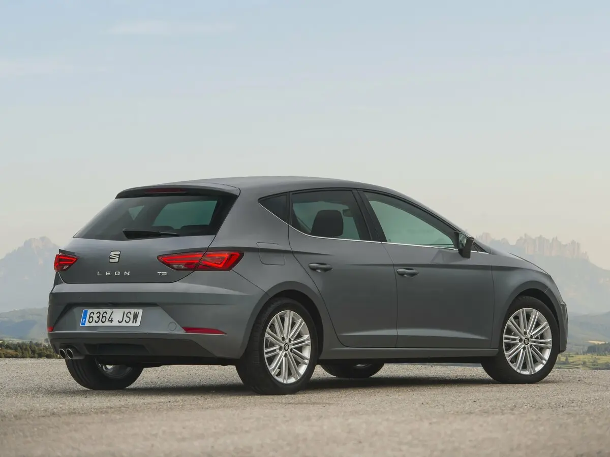 SEAT Leon III Рестайлинг Хэтчбек 5 дв. — photo 4