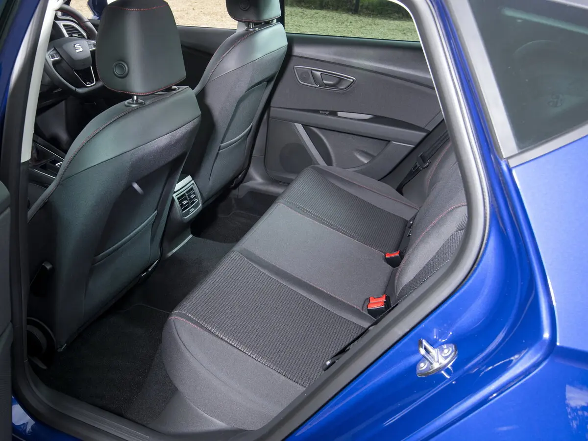 SEAT Leon III Рестайлинг Хэтчбек 5 дв. — photo 9