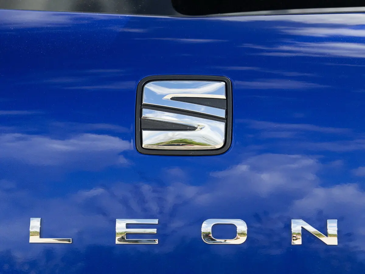 SEAT Leon III Рестайлинг Хэтчбек 5 дв. — photo 14