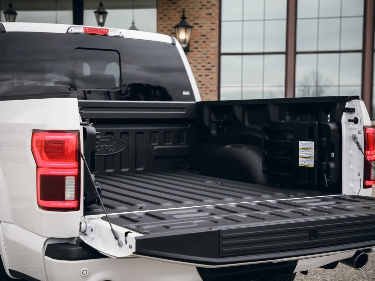Ford F-150 XIII Рестайлинг Пикап Двойная кабина Super Crew — фото 13