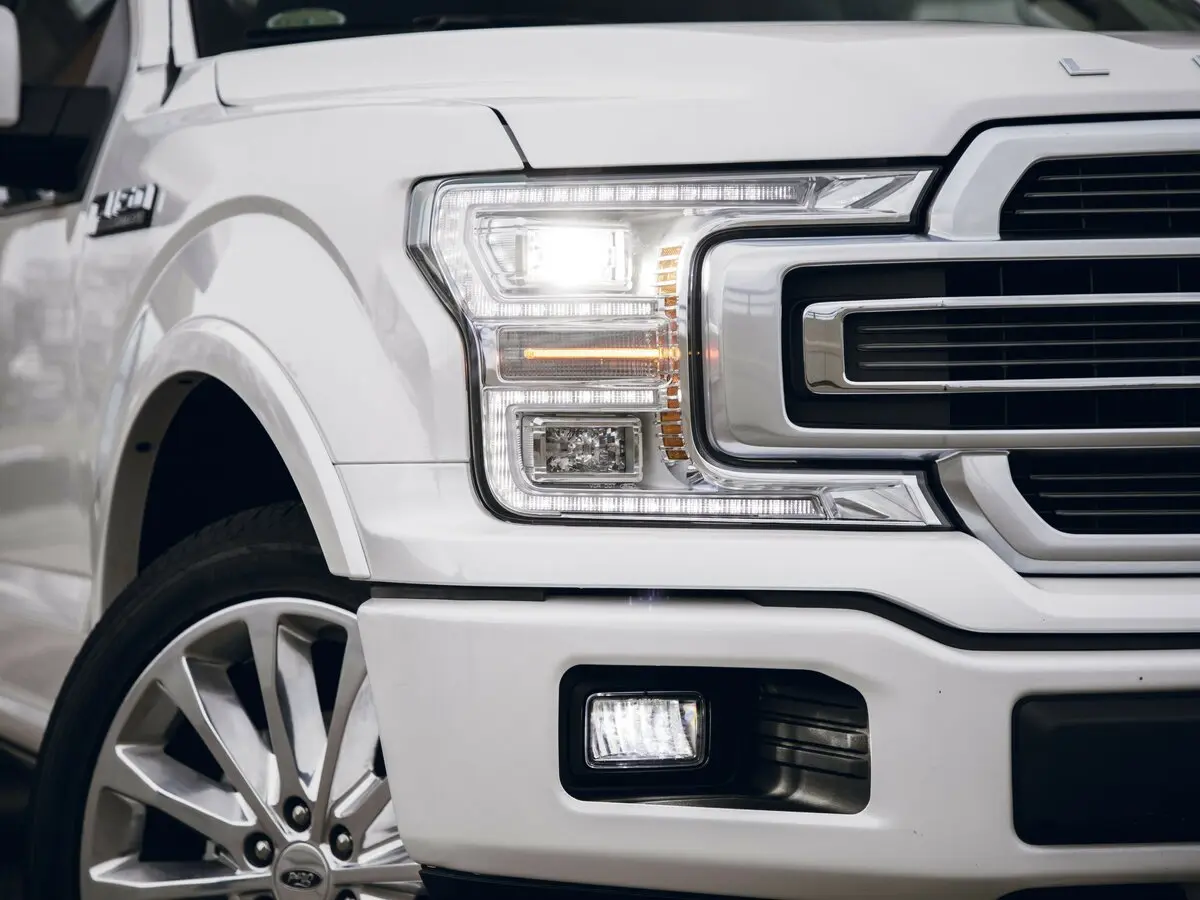 Ford F-150 XIII Рестайлинг Пикап Двойная кабина Super Crew — фото 14