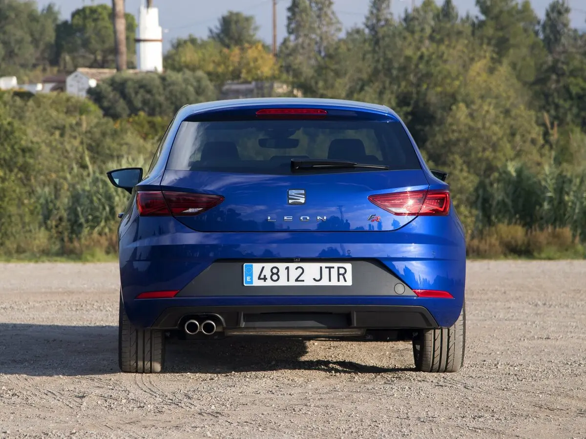 SEAT Leon III Рестайлинг Хэтчбек 3 дв. — photo 4