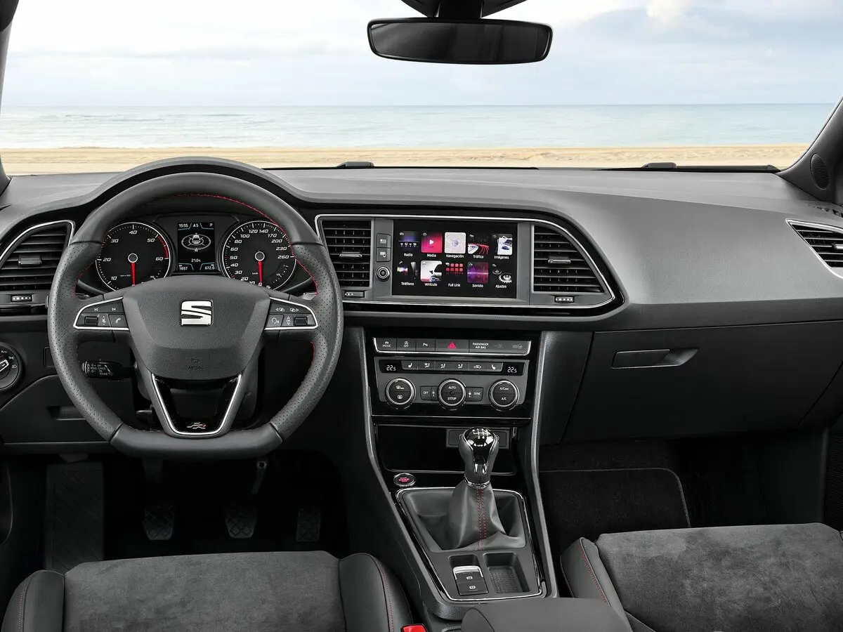 SEAT Leon III Рестайлинг Хэтчбек 3 дв. — photo 6