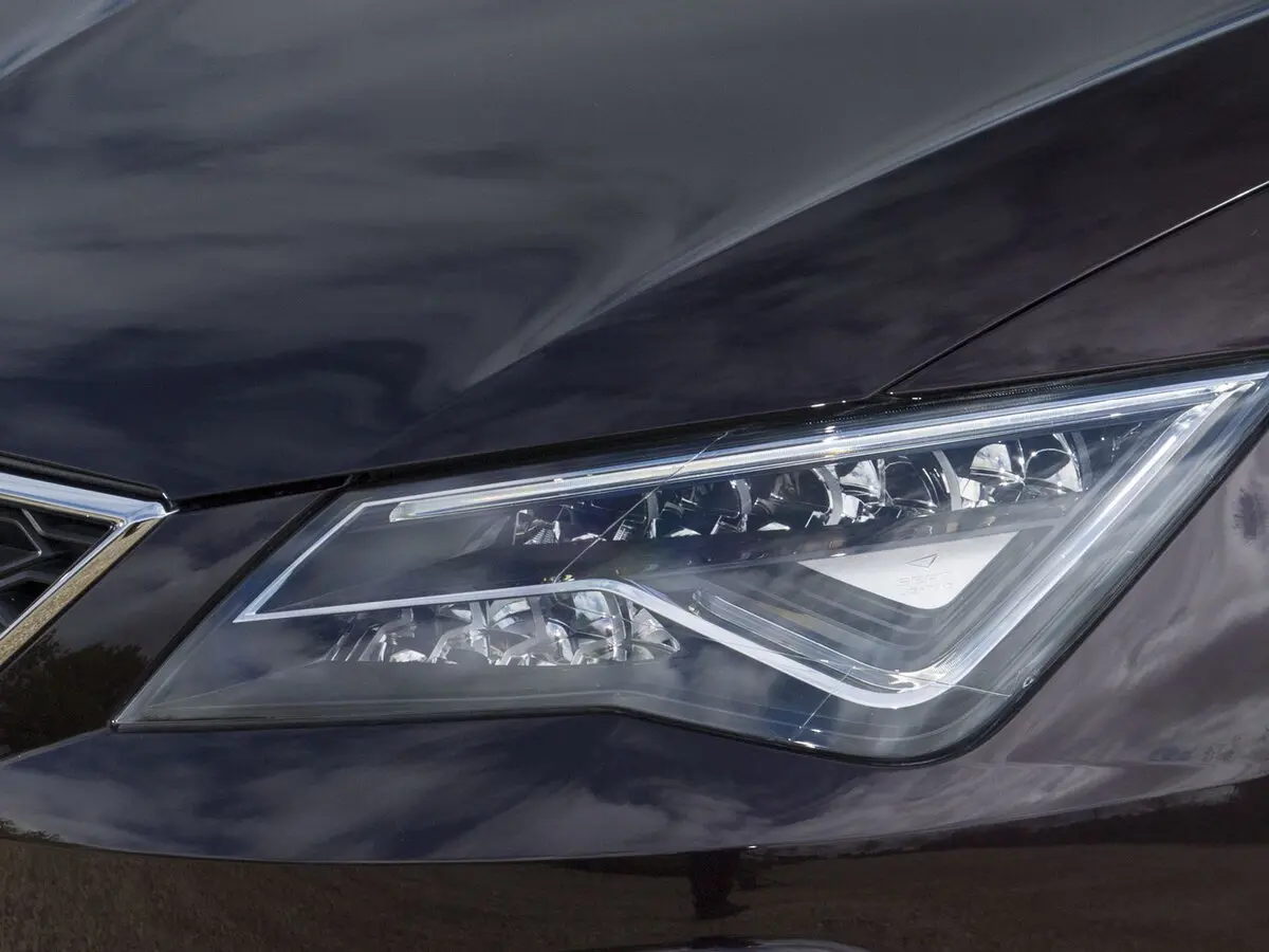 SEAT Leon III Рестайлинг Хэтчбек 3 дв. — photo 9