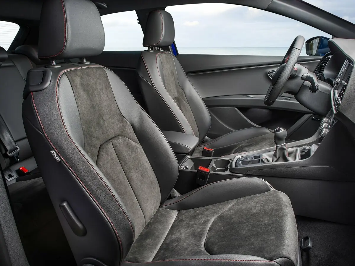 SEAT Leon III Рестайлинг Хэтчбек 3 дв. — photo 11