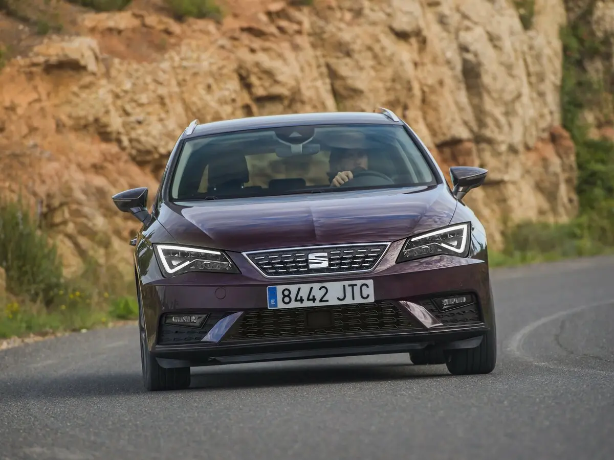 SEAT Leon III Рестайлинг Универсал 5 дв. — photo 3