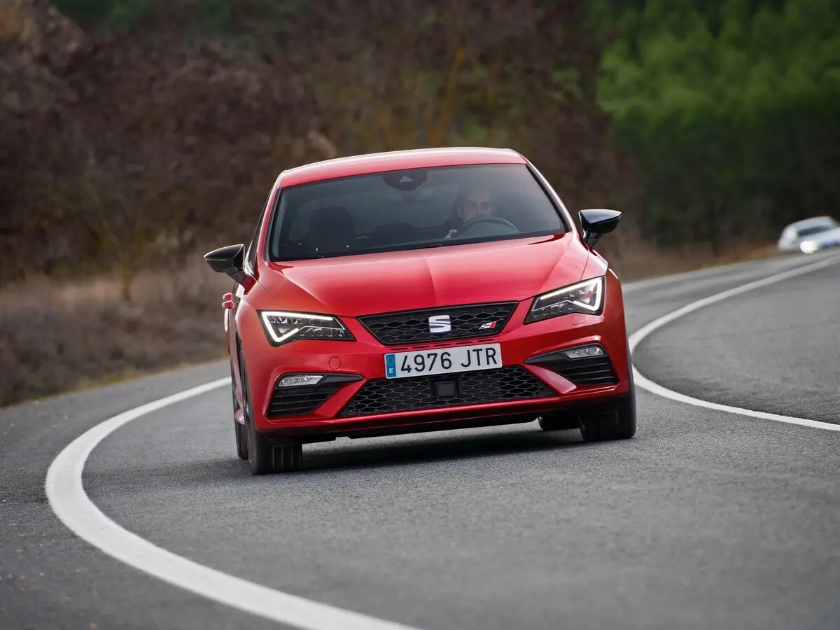SEAT Leon Cupra III Рестайлинг Хэтчбек 5 дв. — photo 3
