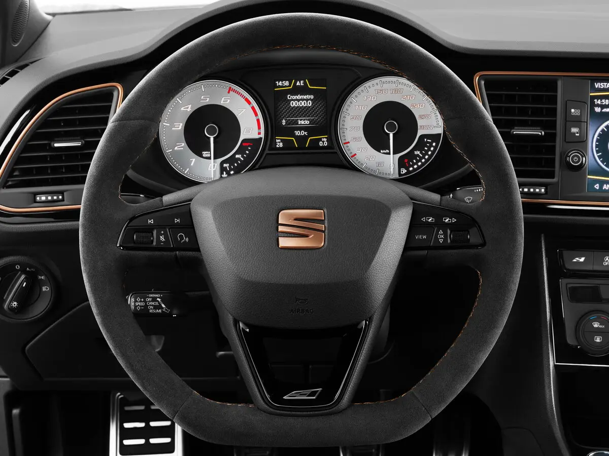 SEAT Leon Cupra III Рестайлинг Хэтчбек 5 дв. — photo 9