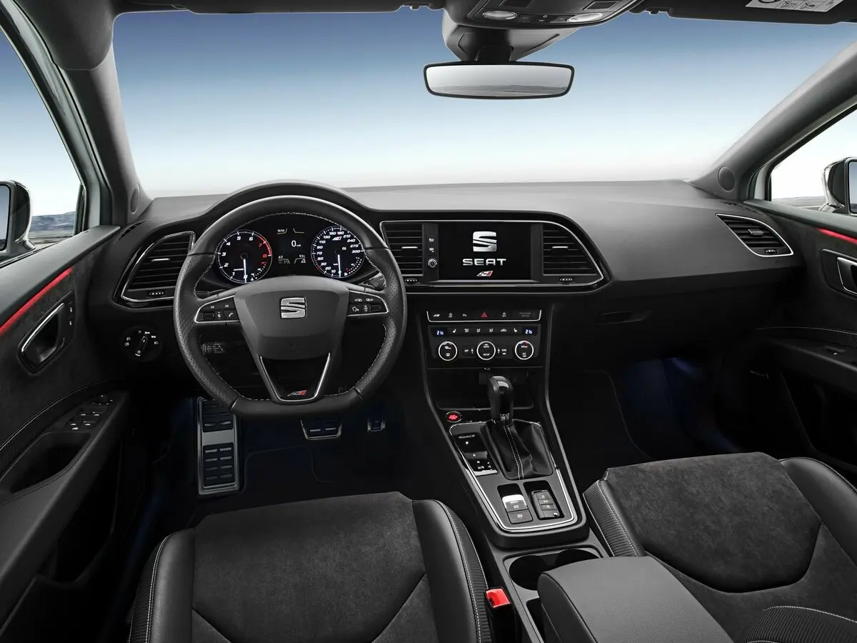 SEAT Leon Cupra III Рестайлинг Хэтчбек 3 дв. — сүрөт 6