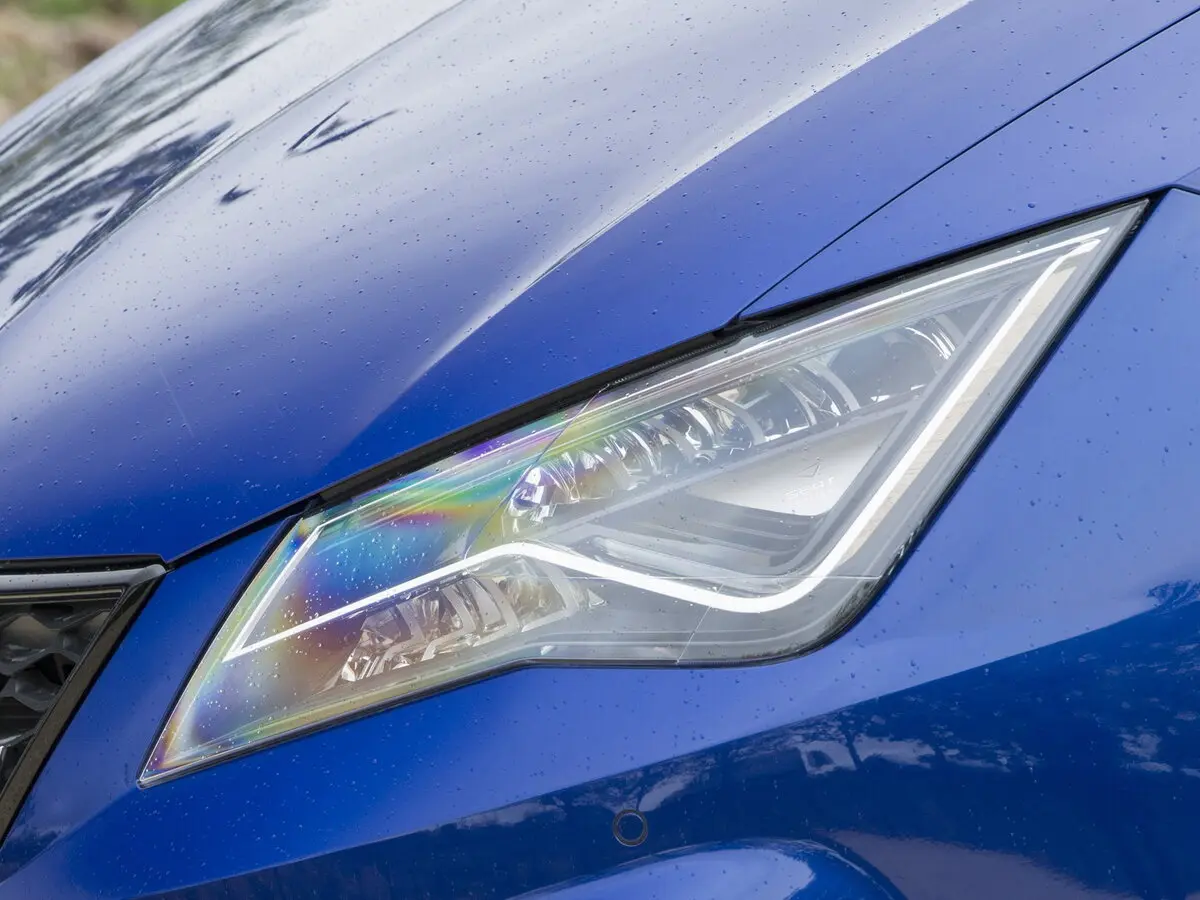 SEAT Leon Cupra III Рестайлинг Хэтчбек 3 дв. — сүрөт 9