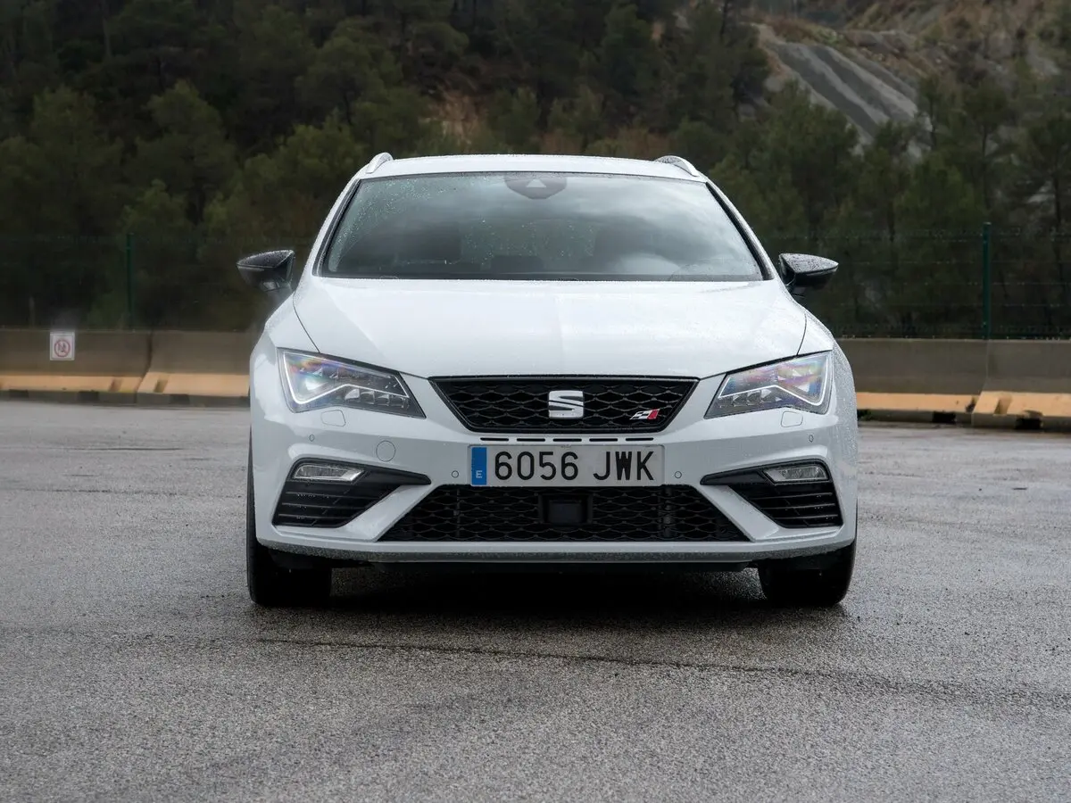 SEAT Leon Cupra III Рестайлинг Универсал 5 дв. — сүрөт 3