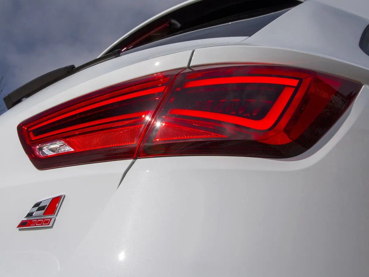 SEAT Leon Cupra III Рестайлинг Универсал 5 дв. — сүрөт 15