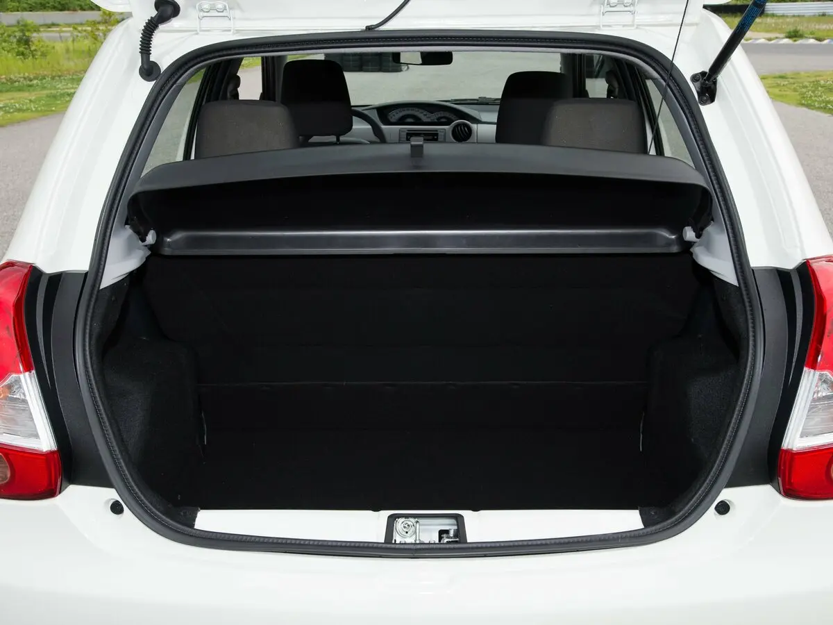 Toyota Etios I Хэтчбек 5 дв. — фото 11