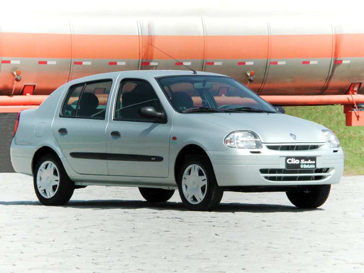 Renault Clio II Седан