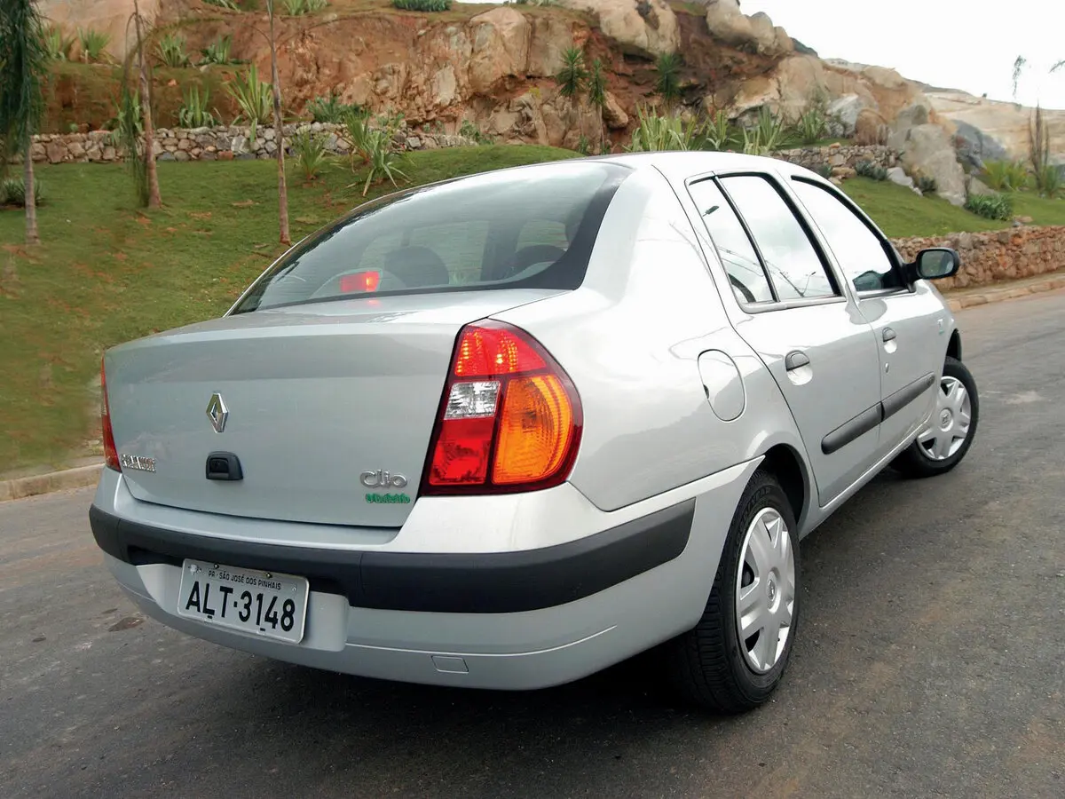 Renault Clio II Седан — сүрөт 4