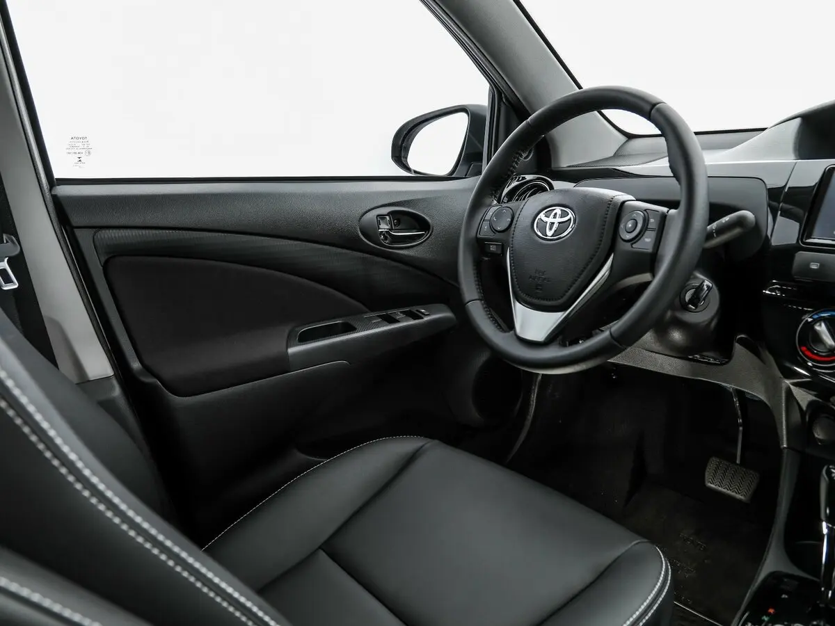 Toyota Etios I Рестайлинг Хэтчбек 5 дв. — фото 7