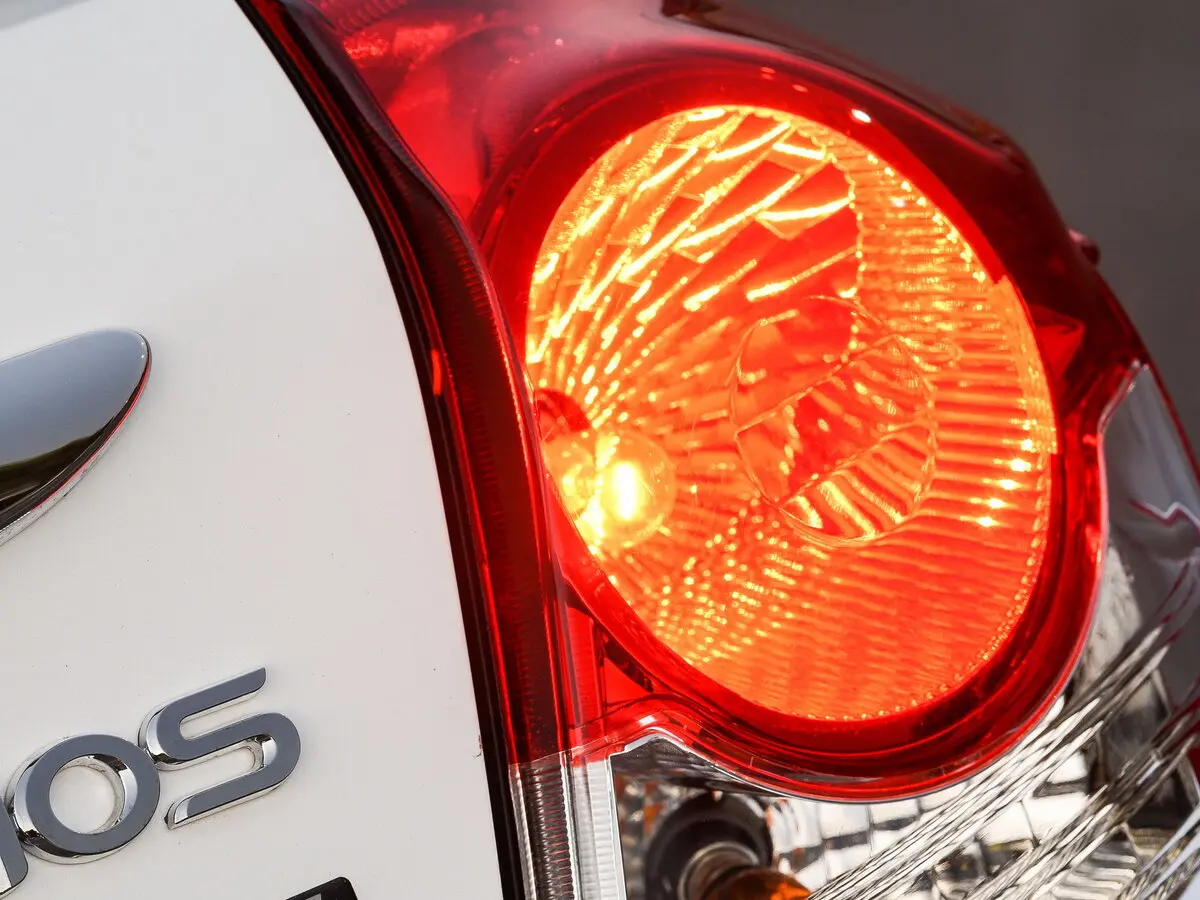 Toyota Etios I Рестайлинг Хэтчбек 5 дв. — фото 11
