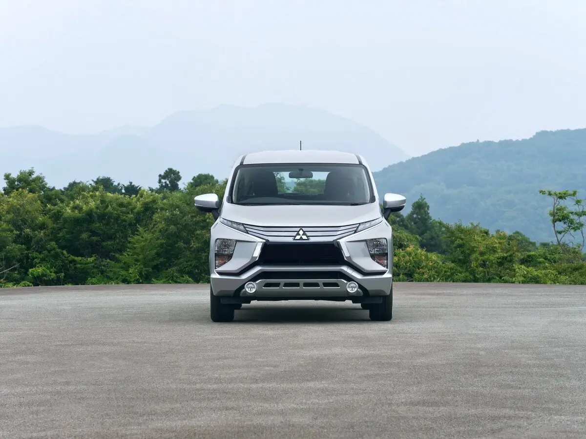 Mitsubishi Xpander I Внедорожник 5 дв. — сүрөт 3