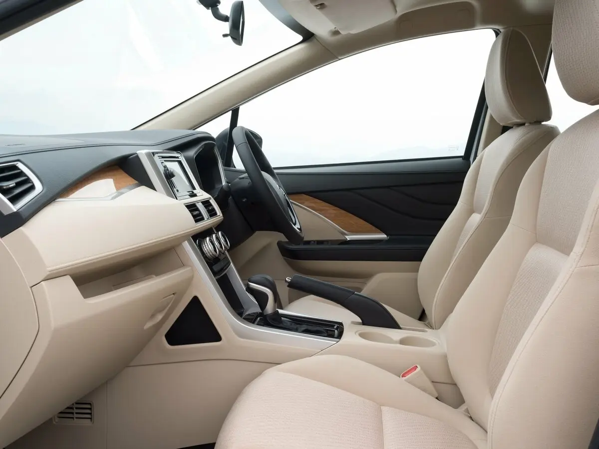 Mitsubishi Xpander I Внедорожник 5 дв. — сүрөт 8