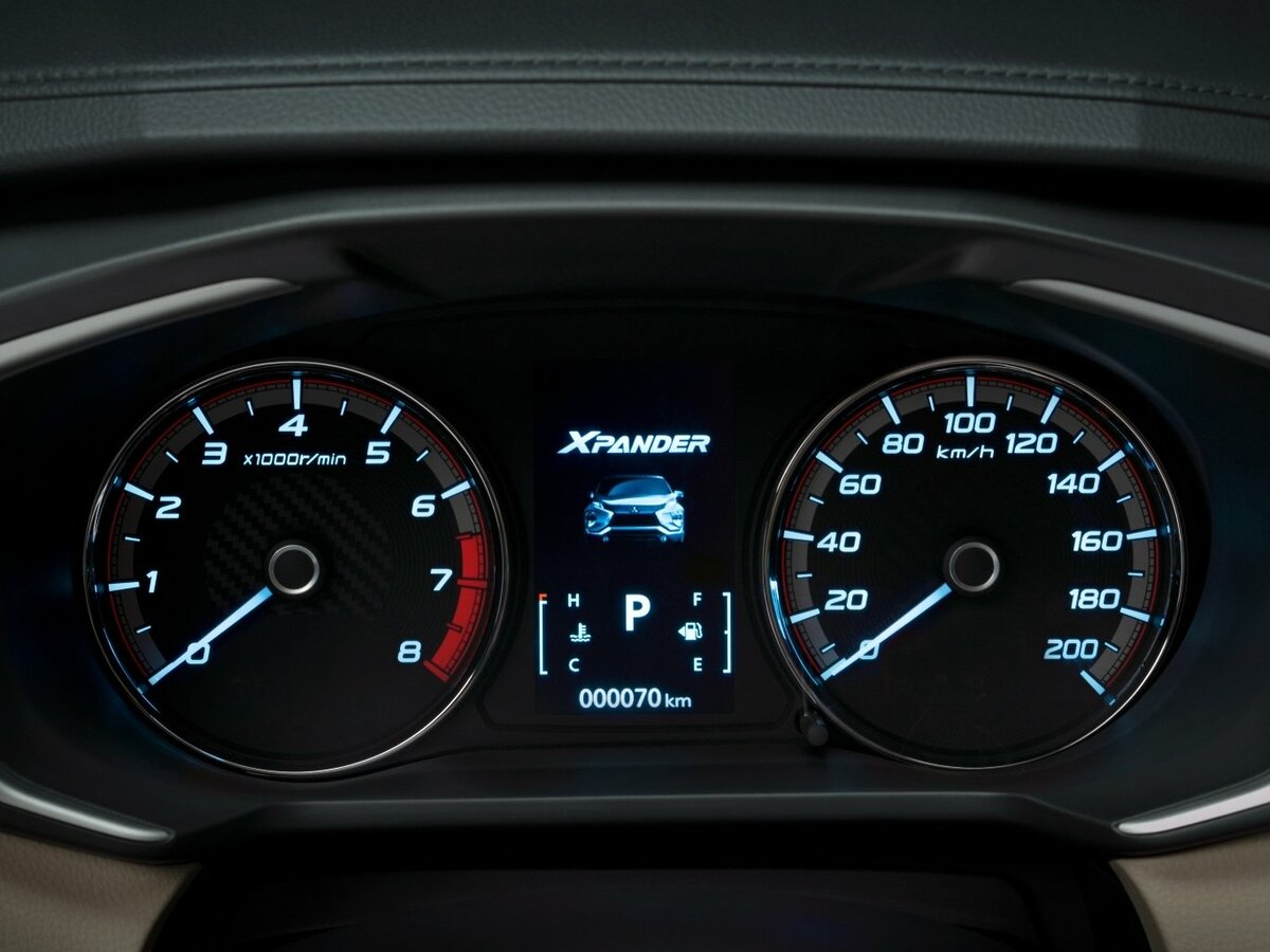 Mitsubishi Xpander I Внедорожник 5 дв. — фото 9