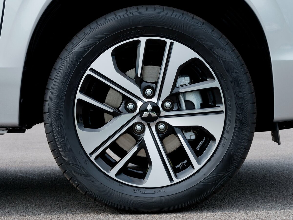Mitsubishi Xpander I Внедорожник 5 дв. — фото 15