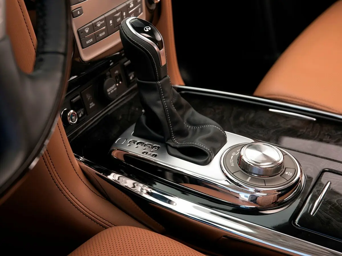 Infiniti QX80 I Рестайлинг 2 Внедорожник 5 дв. — сүрөт 12