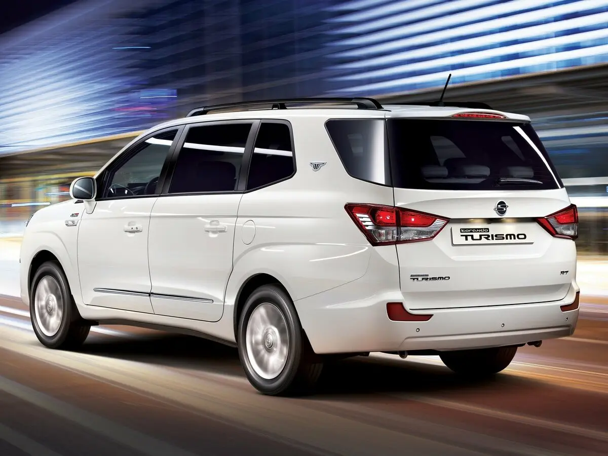 SsangYong Korando Turismo I Минивэн — фото 3