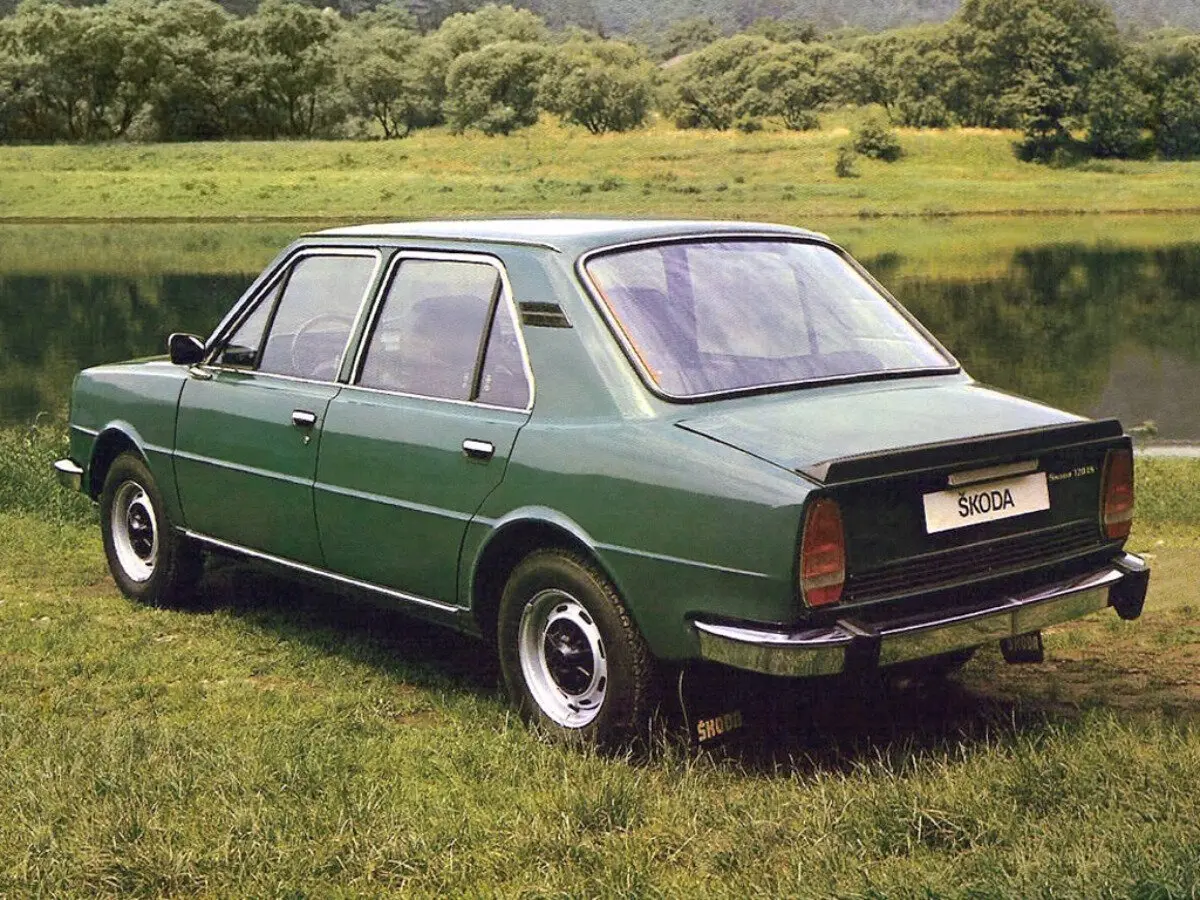 Skoda 105/120/125/130 I Седан — сүрөт 2