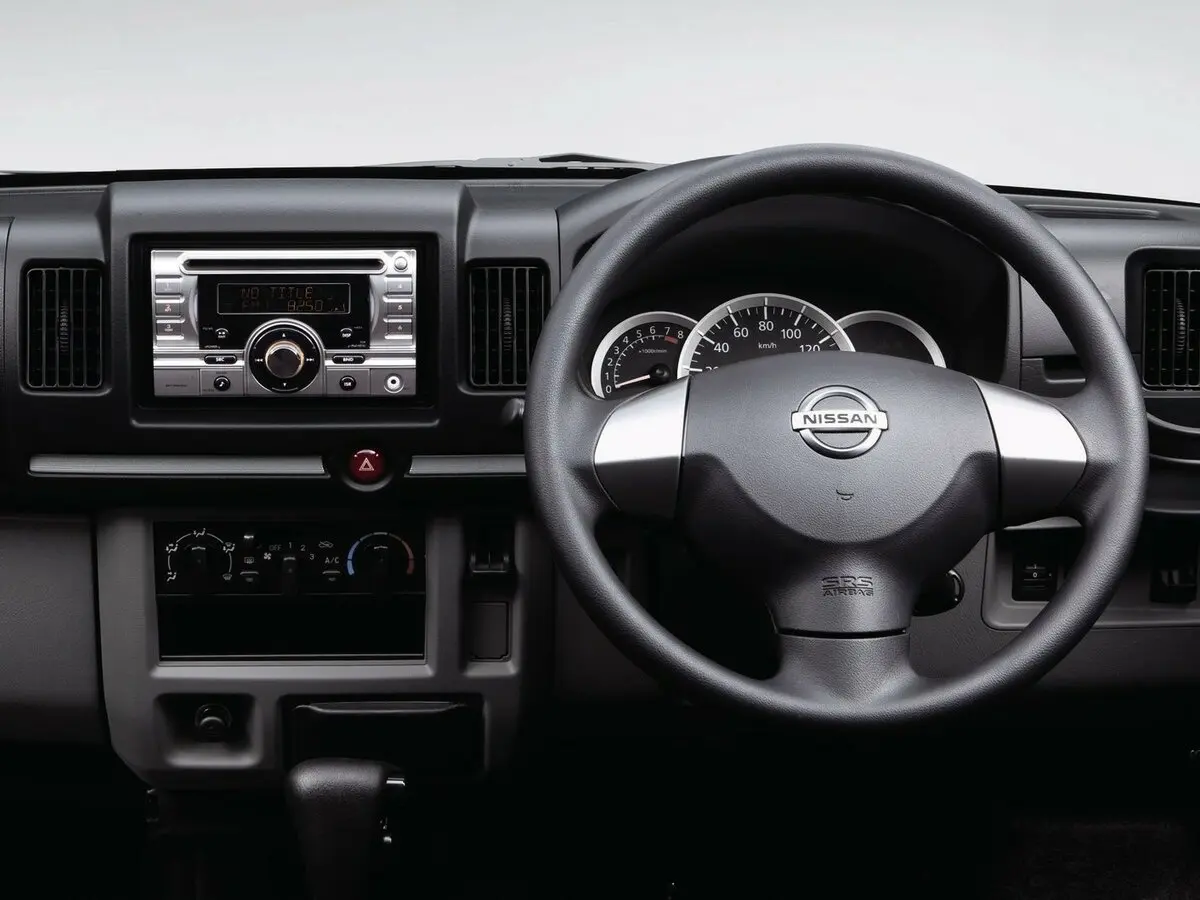 Nissan Clipper Rio I Рестайлинг Минивэн — сүрөт 5