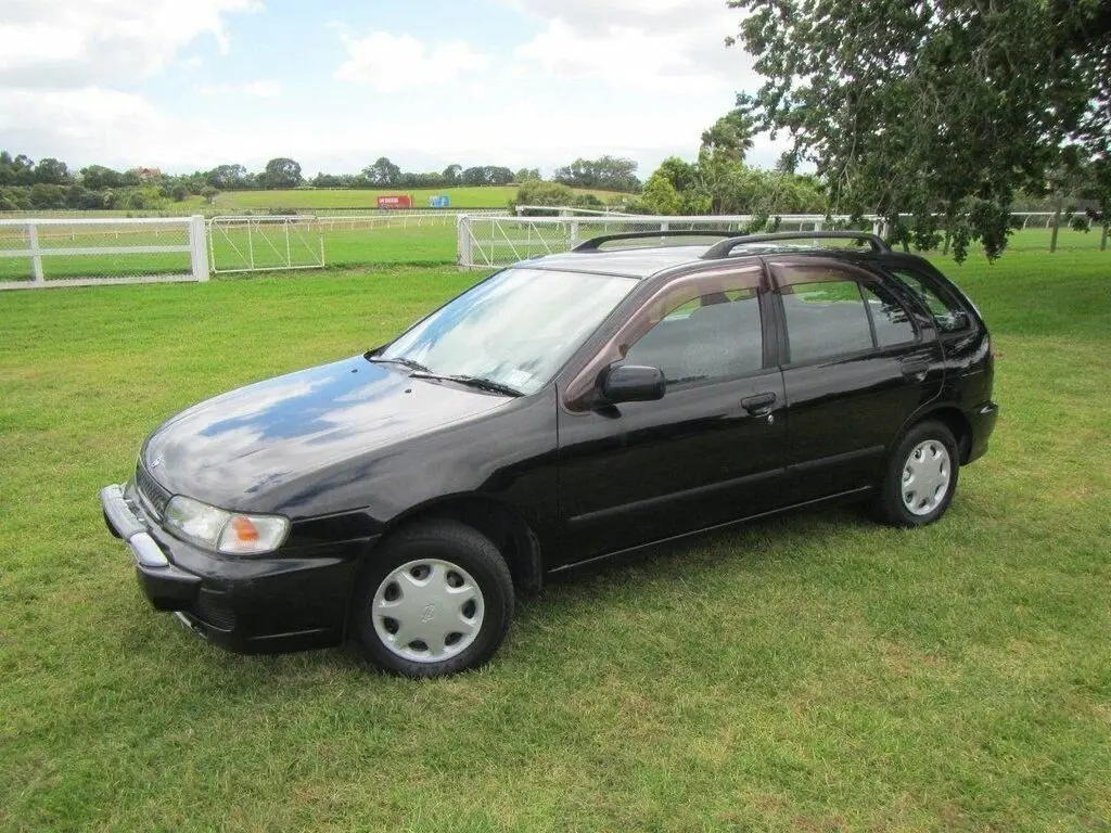 Nissan Lucino 1994 – 1999 Хэтчбек 5 дв.