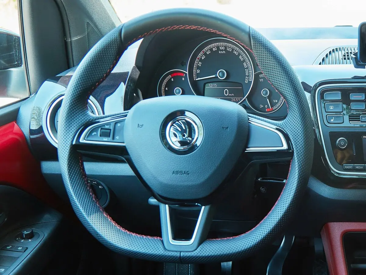 Skoda Citigo I Рестайлинг Хэтчбек 3 дв. — сүрөт 8