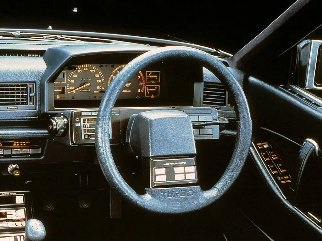 Mitsubishi Eterna V Седан — 照片 7
