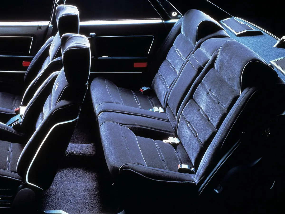Mitsubishi Eterna V Седан — 照片 8