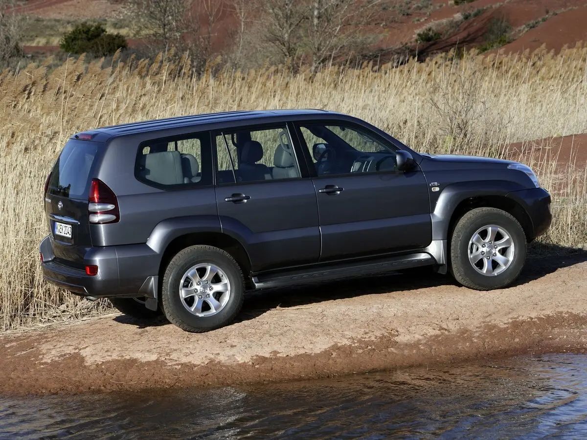 Toyota Land Cruiser Prado 120 Series Рестайлинг Внедорожник 5 дв. — фото 2