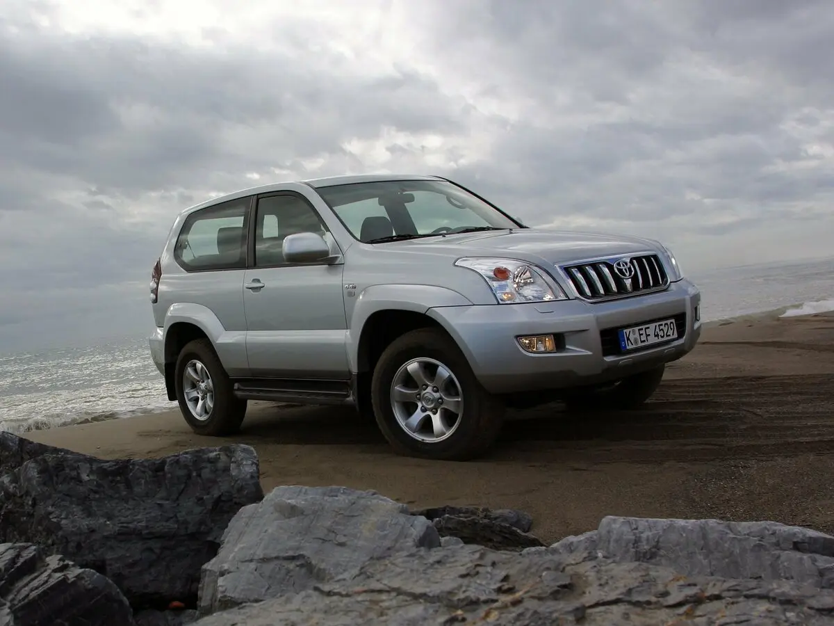 Toyota Land Cruiser Prado 120 Series Рестайлинг Внедорожник 3 дв.