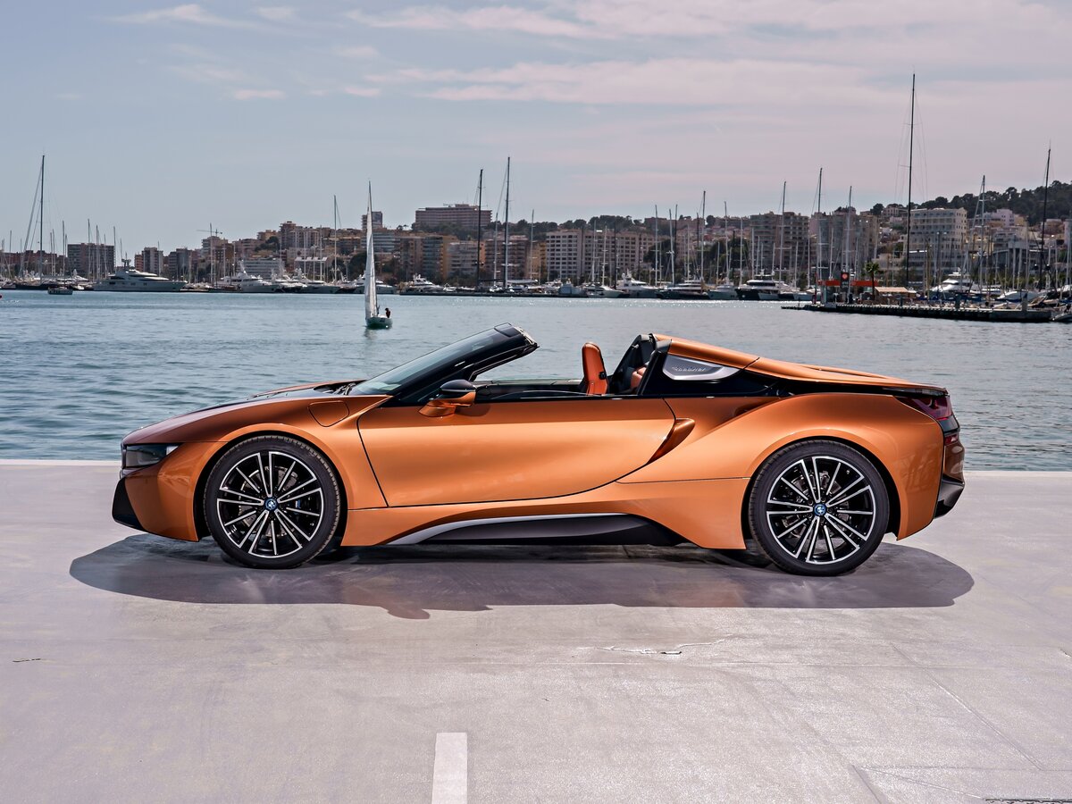 BMW i8 I Рестайлинг Родстер Roadster — фото 2