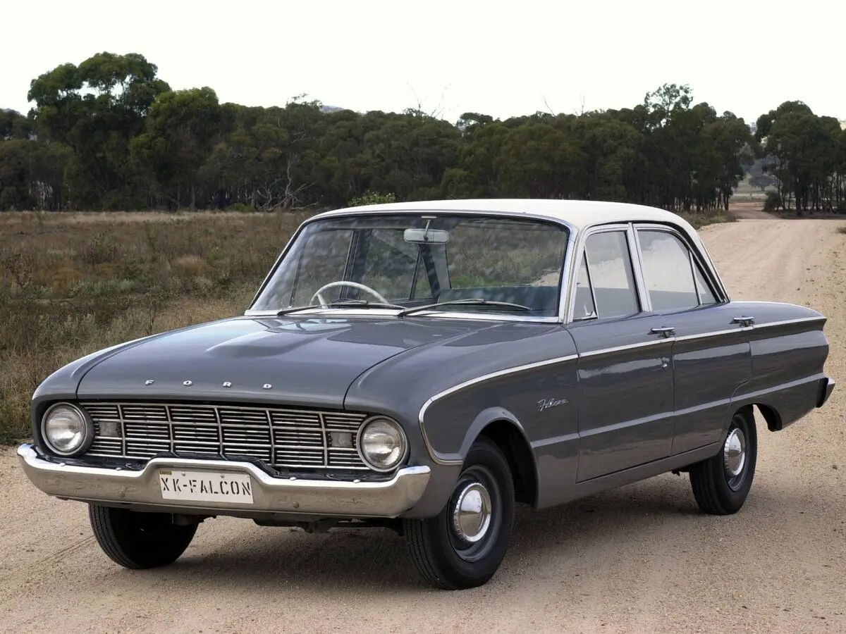 Ford Falcon I (XK, XL, XM, XP) Седан