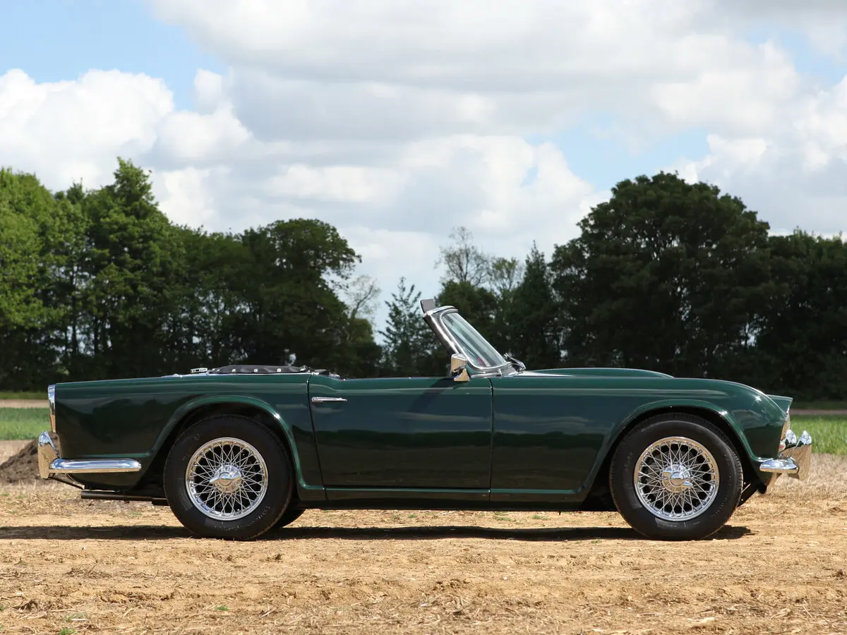 Triumph TR4 I Родстер — 照片 2