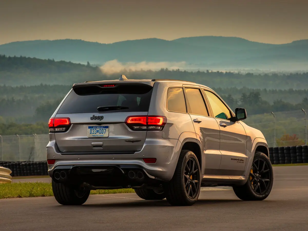 Jeep Grand Cherokee IV (WK2) Рестайлинг Внедорожник 5 дв. Trackhawk — сүрөт 5