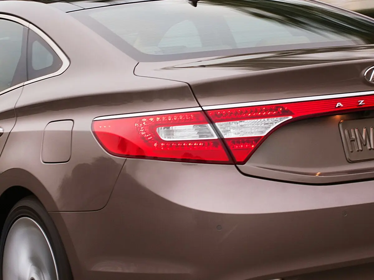 Hyundai Azera II Седан — сүрөт 16