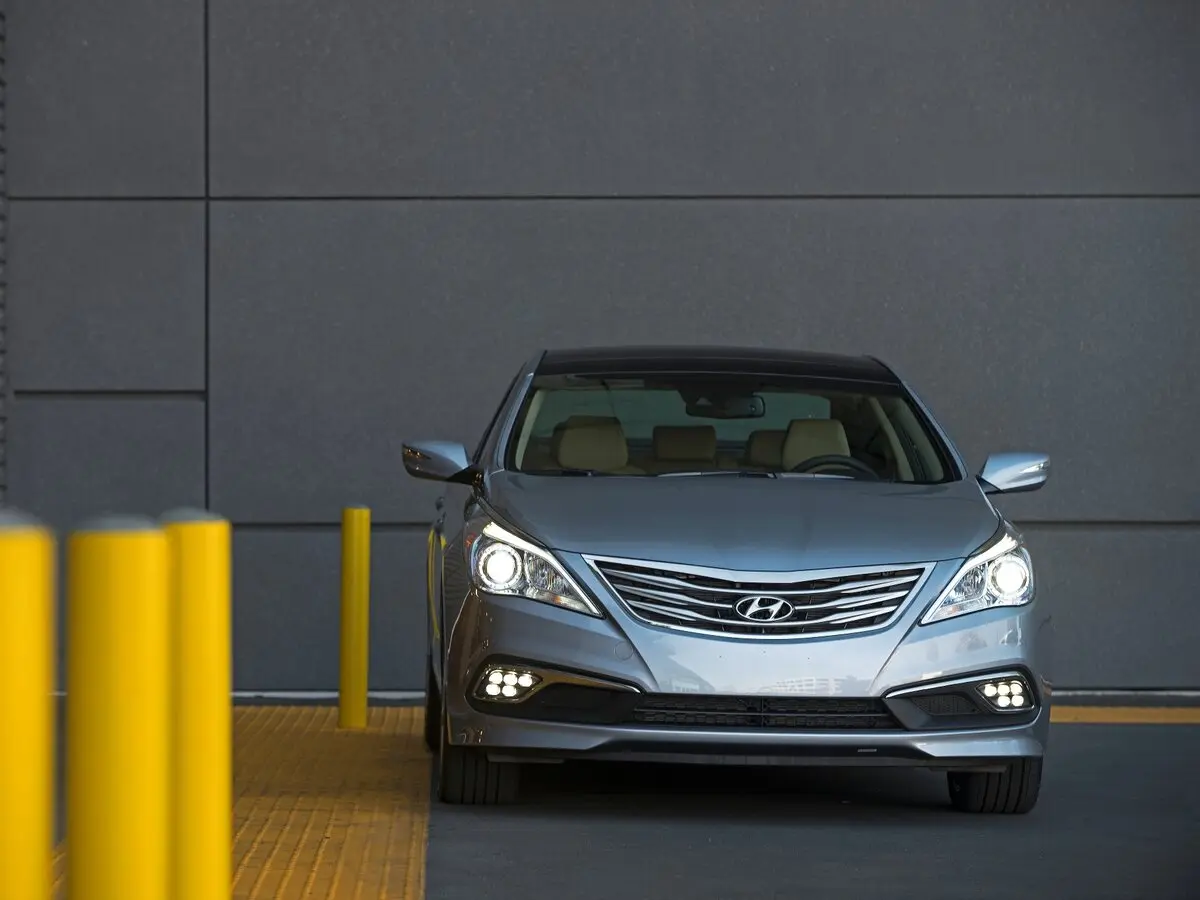 Hyundai Azera II Рестайлинг Седан — сүрөт 3