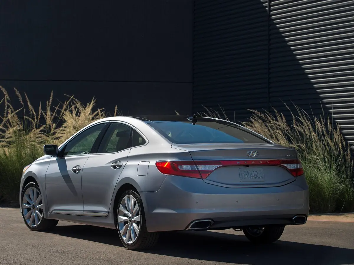 Hyundai Azera II Рестайлинг Седан — сүрөт 5