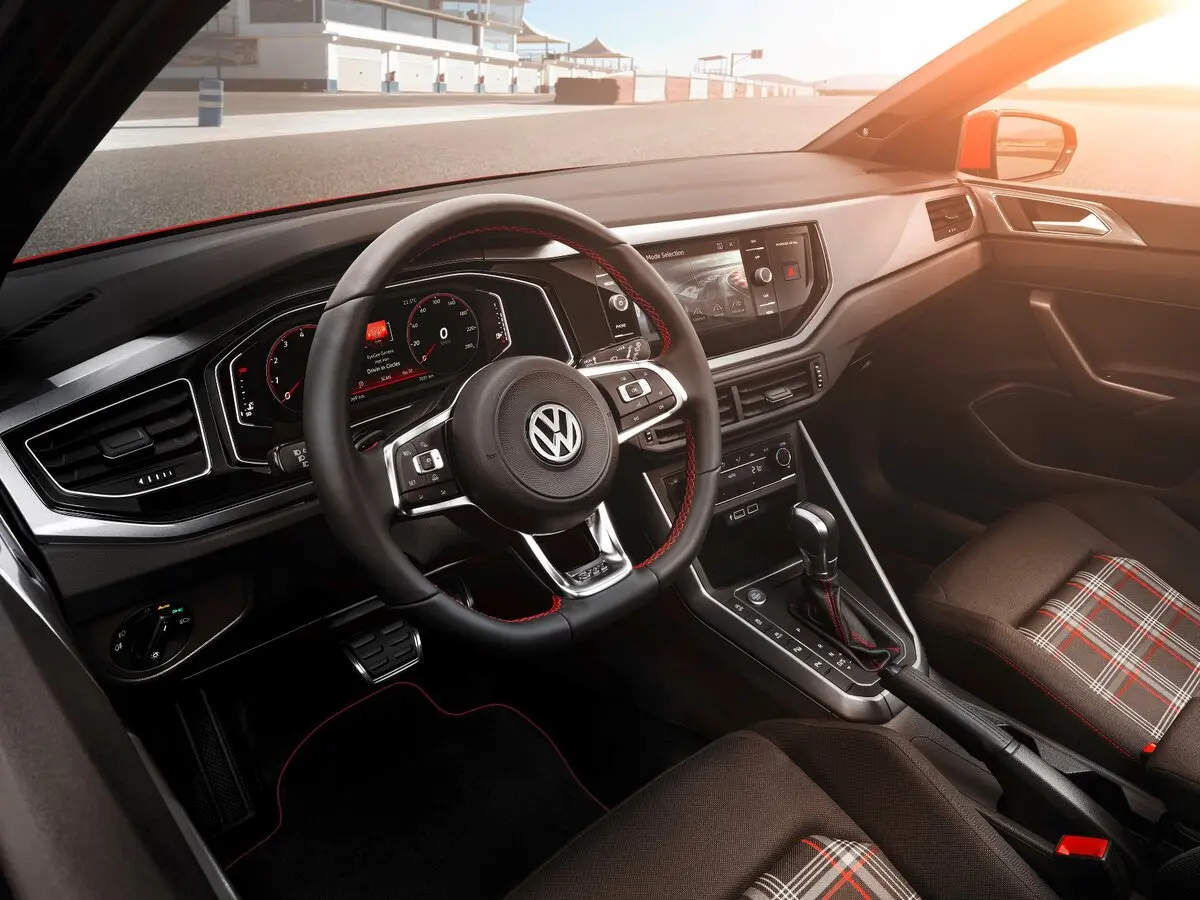 Volkswagen Polo GTI VI Хэтчбек 5 дв. — сүрөт 8