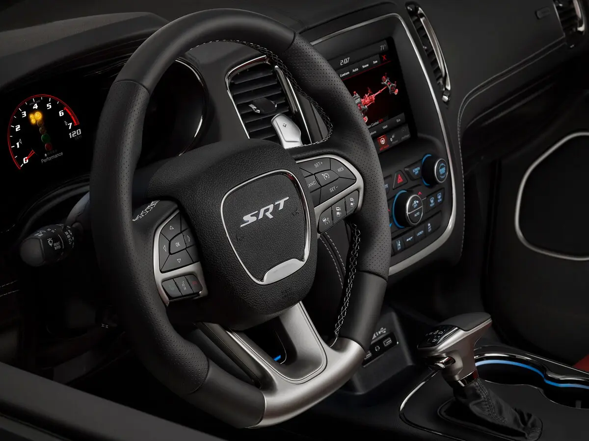 Dodge Durango III Рестайлинг Внедорожник 5 дв. SRT — photo 10