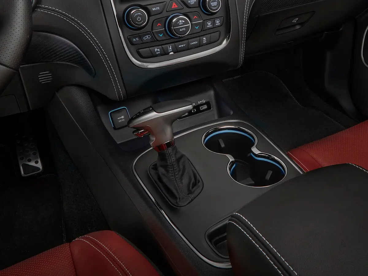 Dodge Durango III Рестайлинг Внедорожник 5 дв. SRT — photo 13
