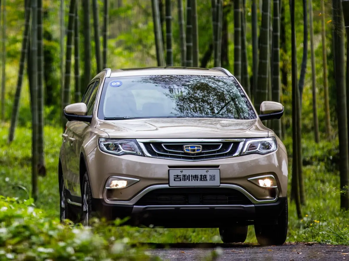 Geely Atlas I Внедорожник 5 дв. — 照片 3
