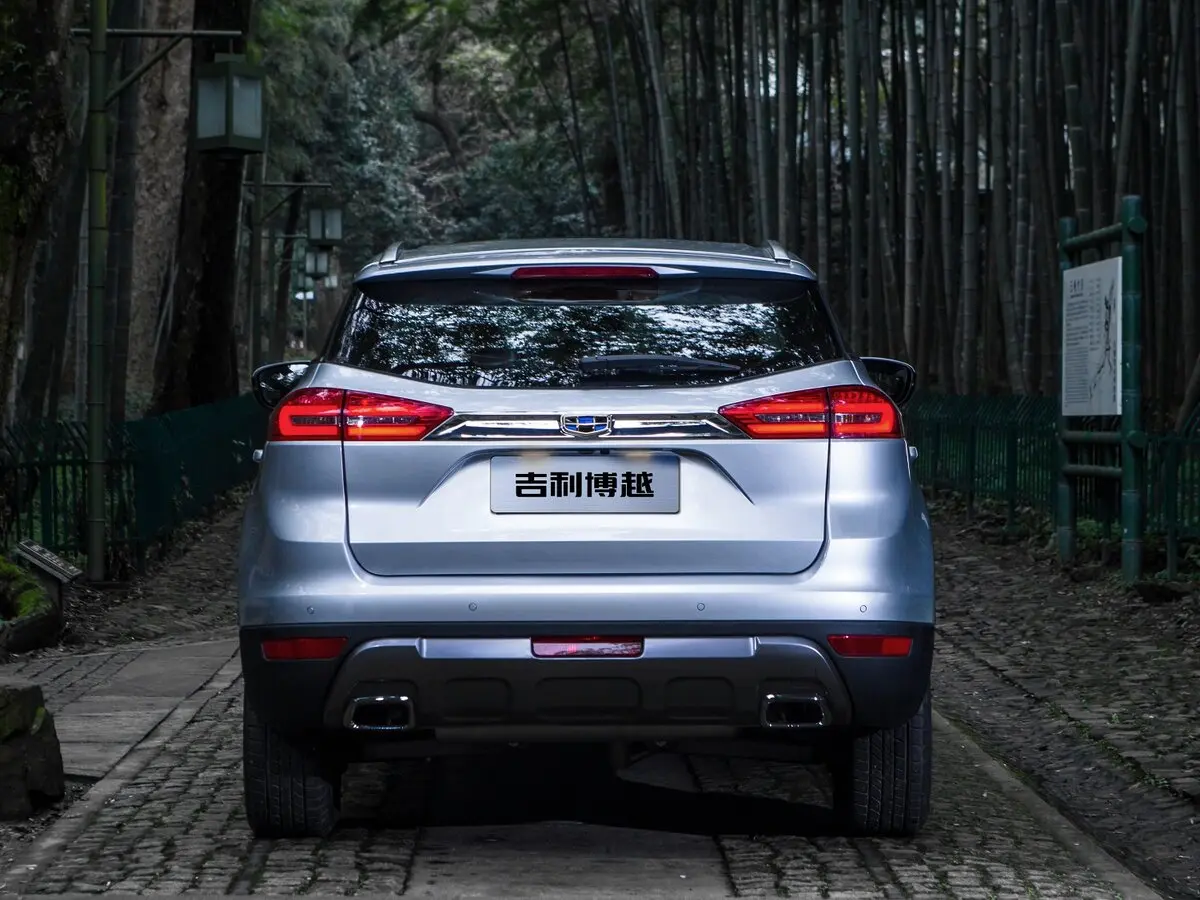 Geely Atlas I Внедорожник 5 дв. — 照片 4