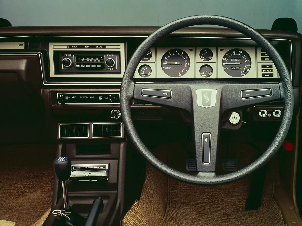 Nissan Skyline V (C210) Купе — сүрөт 5