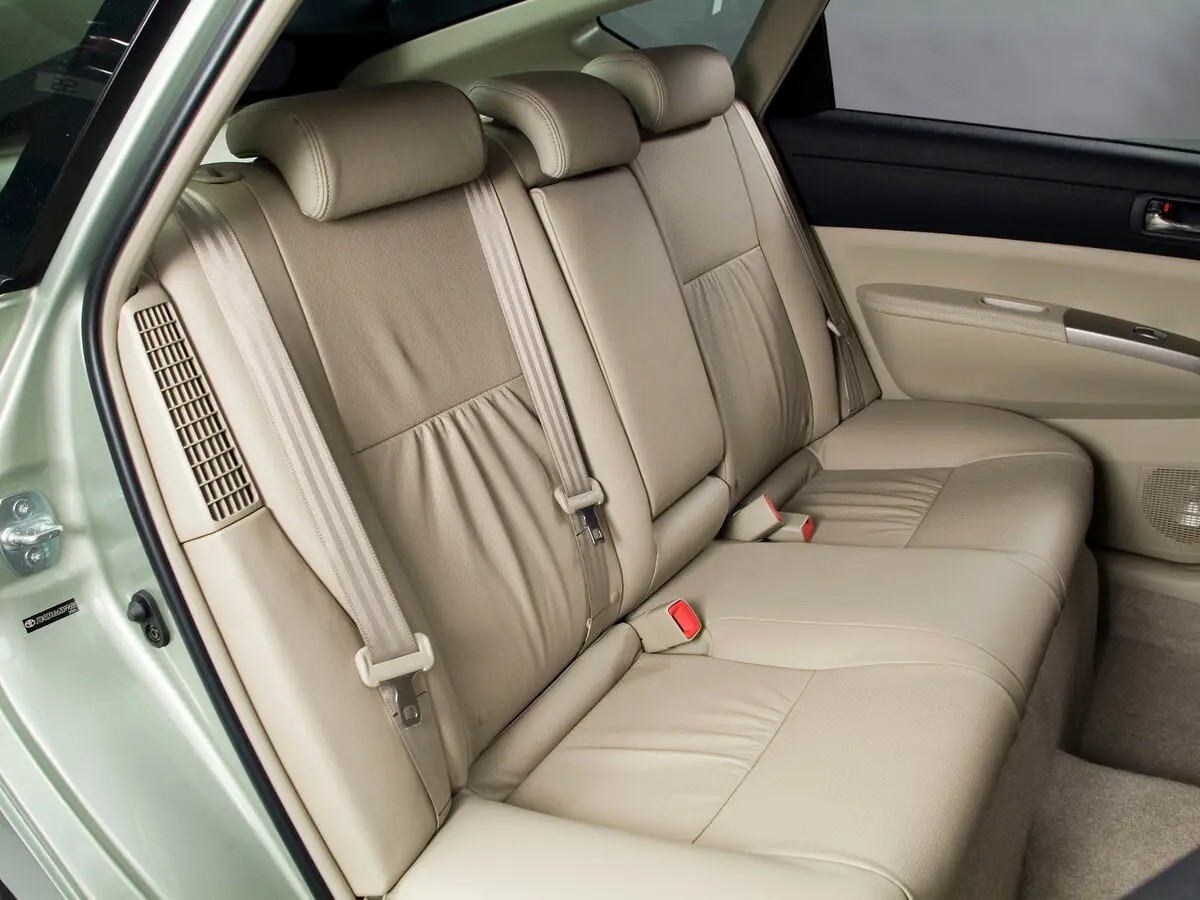 Toyota Prius II Рестайлинг (XW20) Лифтбек — фото 9